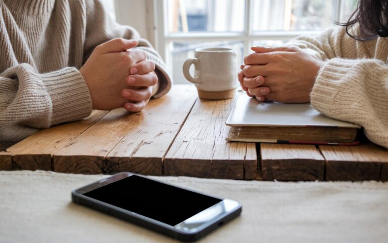 Amicizia: ecco il numero esatto di amici che devi avere per essere felice secondo la scienza